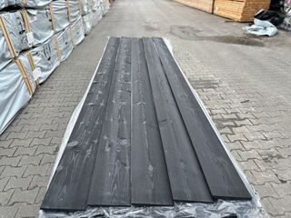 Ca. 100x Zweeds Rabat Zwart Gecoat, 16x195mm, lengte 420cm